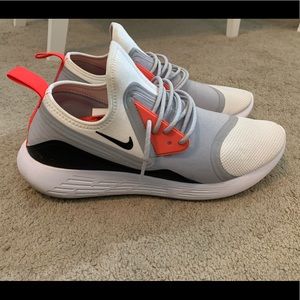 Nike Lunar Charge “Infrared” size 13